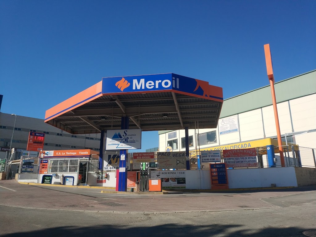 Gasolinera La Tortuga — Exterior