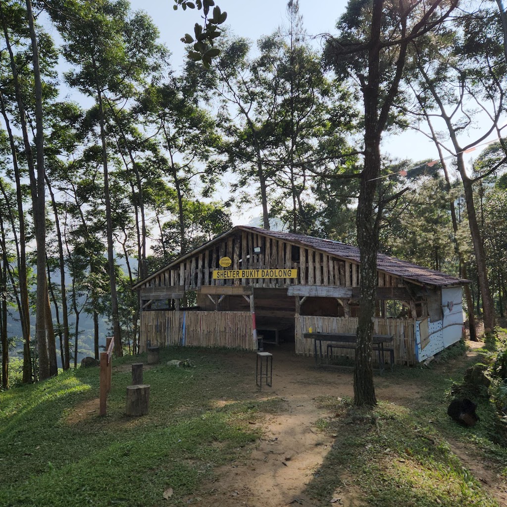 BUKIT DAOLONG trekking bari camping