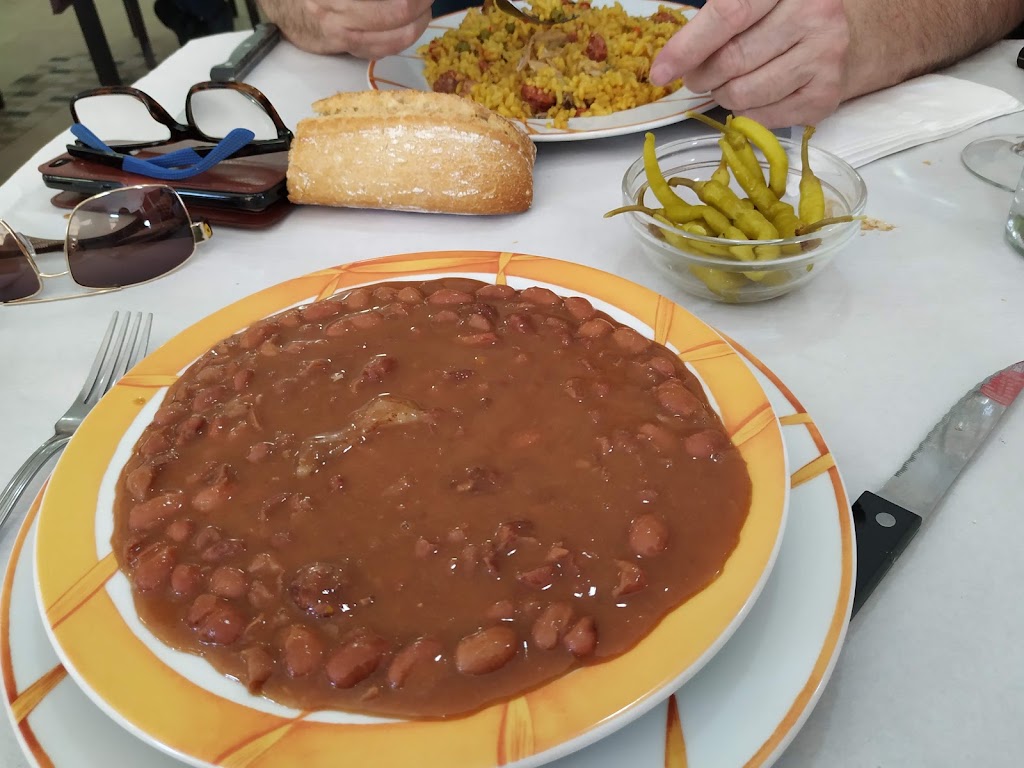 Restaurante Davaro — Comida y bebida