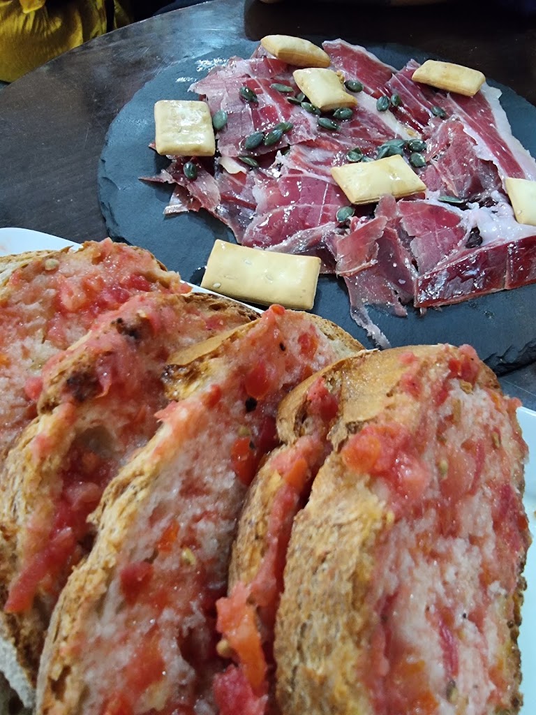 Cerveceria O Toxo — Comida y bebida