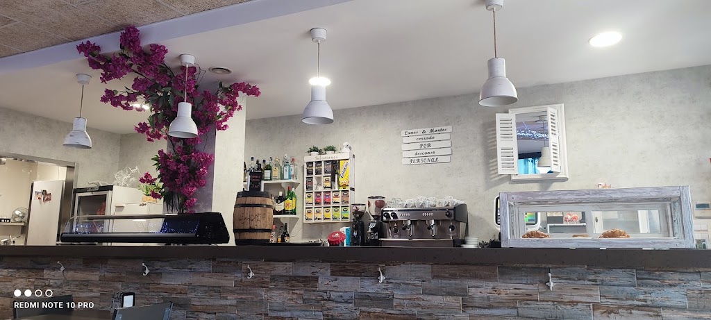Bar El Punt de la I — Ambiente