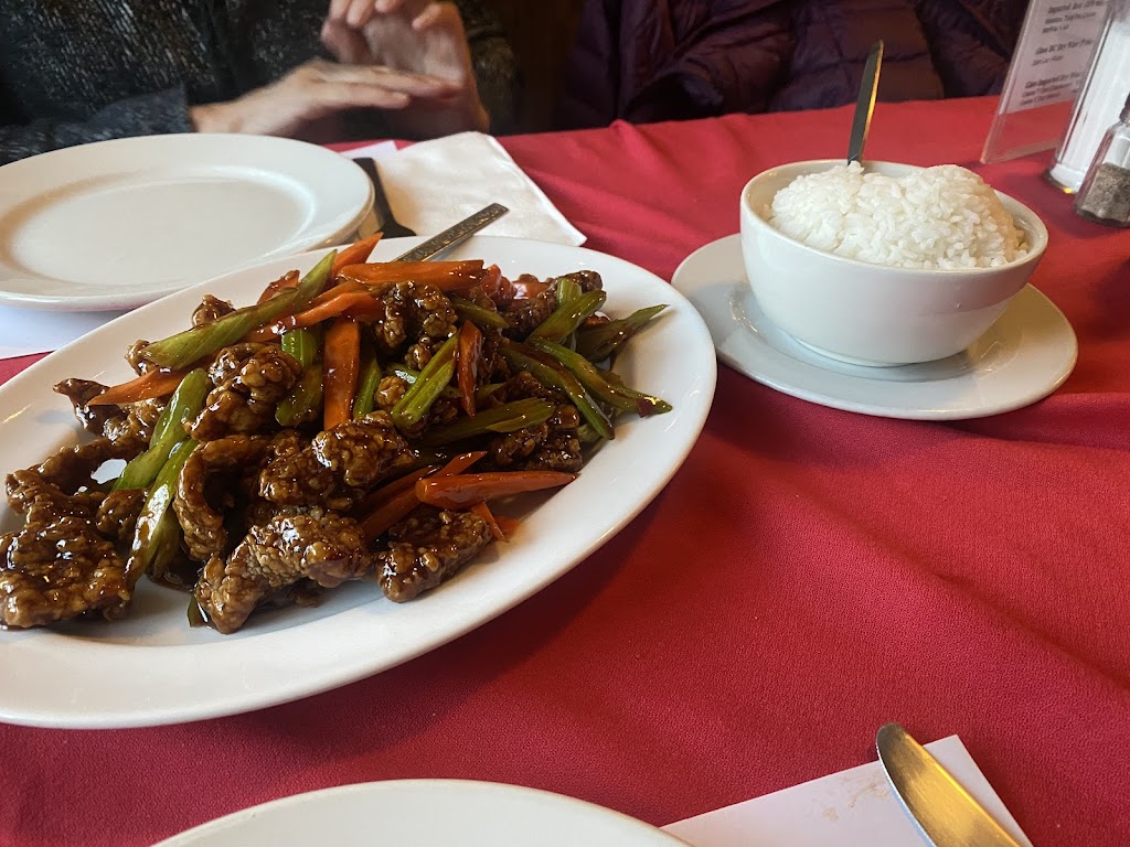 Mandarin Village Restaurant in Courtenay