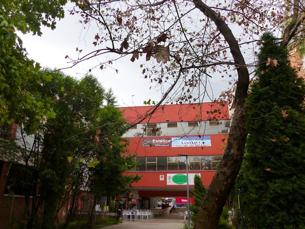 Academia Santiago — Del propietario