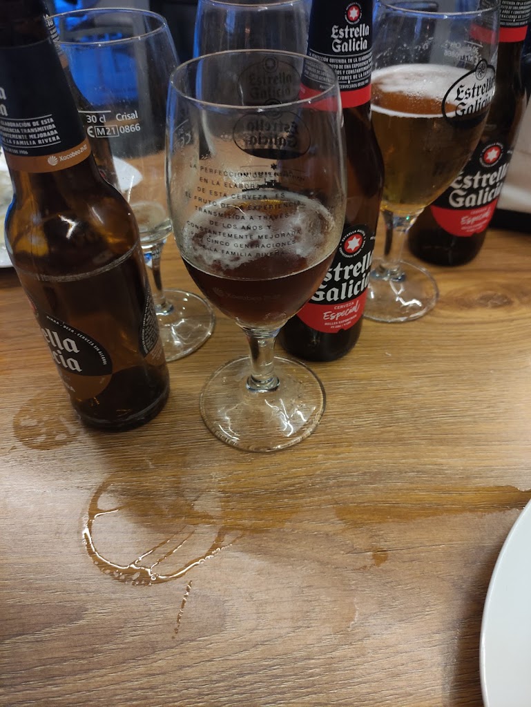 Cafeteria Helen — Cerveza