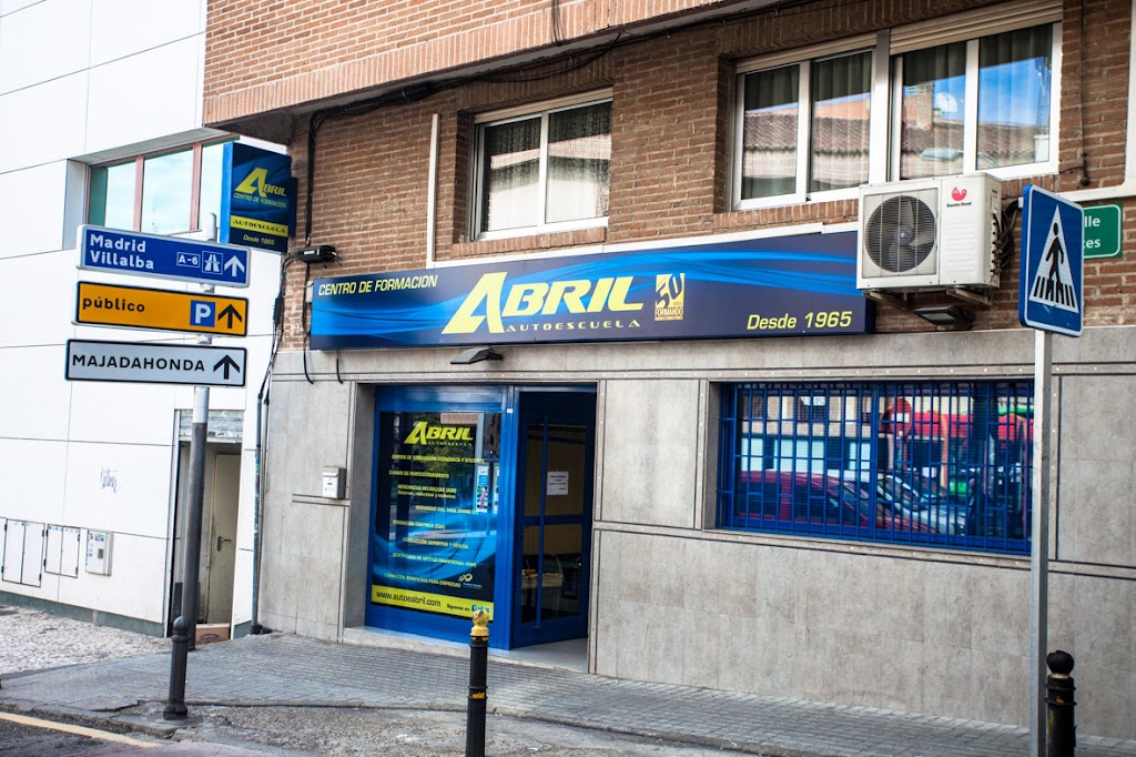 Autoescuelas en Madrid - Autoescuelas Abril - Las Rozas — Del propietario