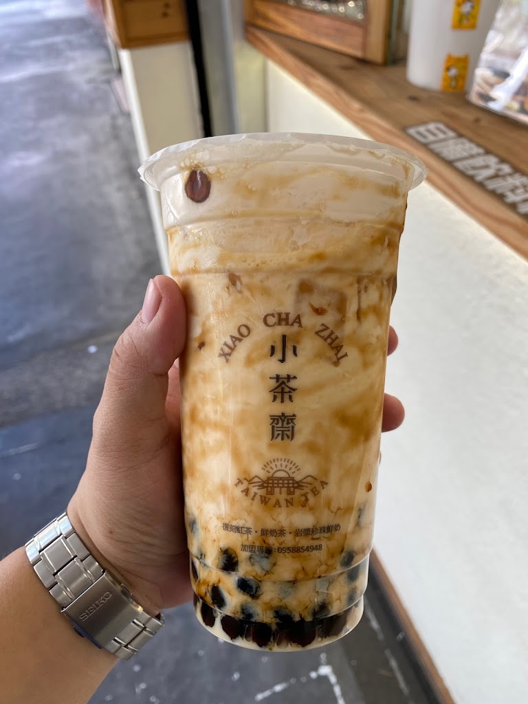 小茶齋三多店（現場、自取買五送一） 的照片