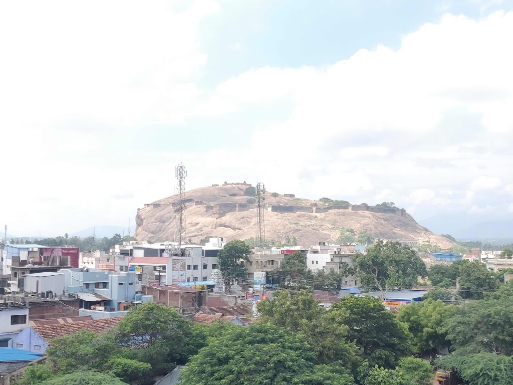 Sree Chakara Hotel