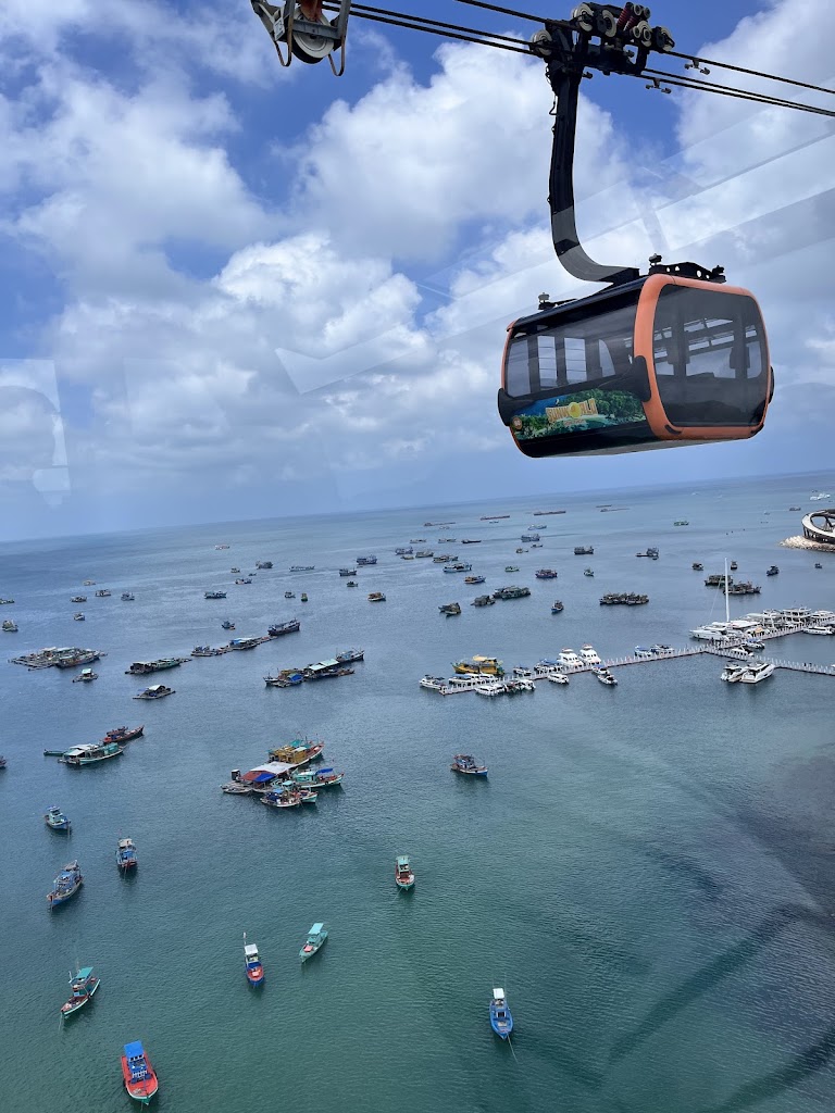 Grass Hills Holidays | Travels in Pollachi | International & Domestic Tours | Tour operator in Coimbatore |