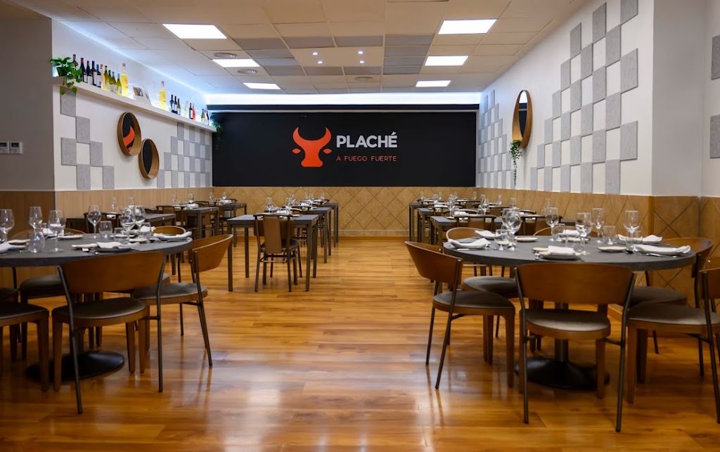 Restaurante Plache — Ambiente