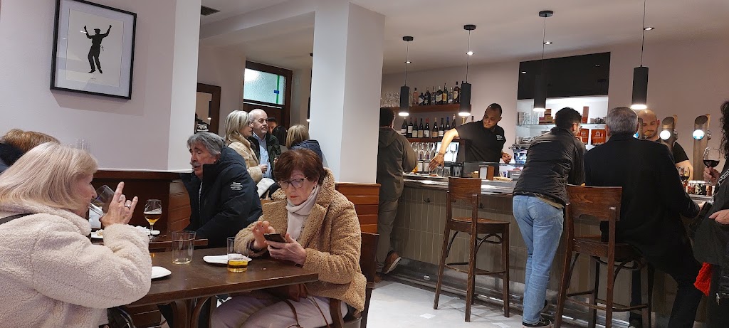 Cafe-bar Benja — Ambiente