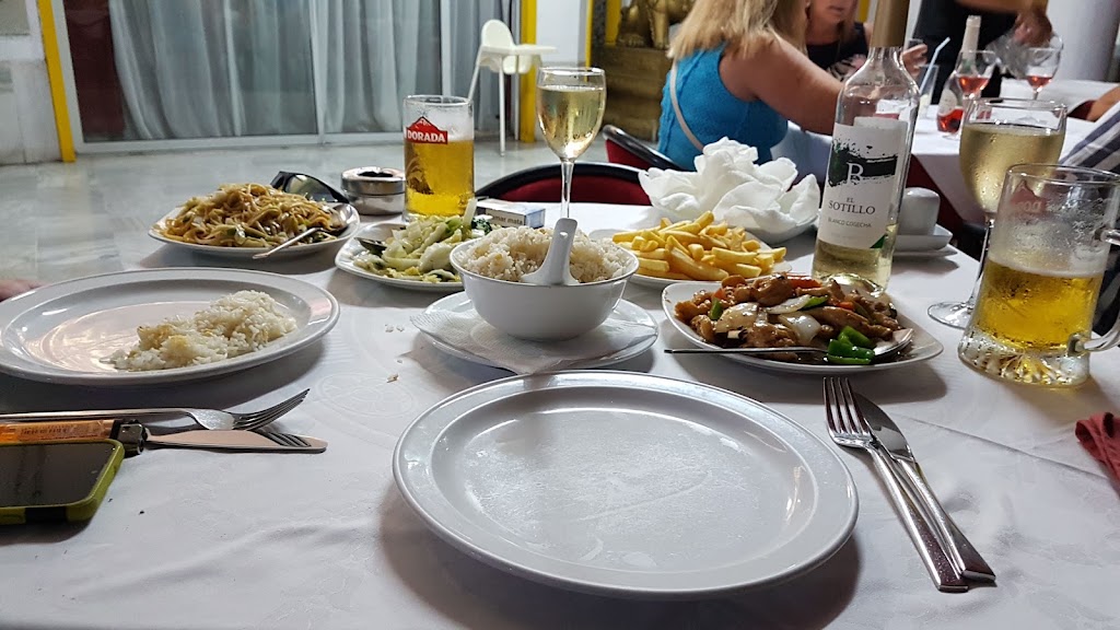 Slow Boat — Comida y bebida