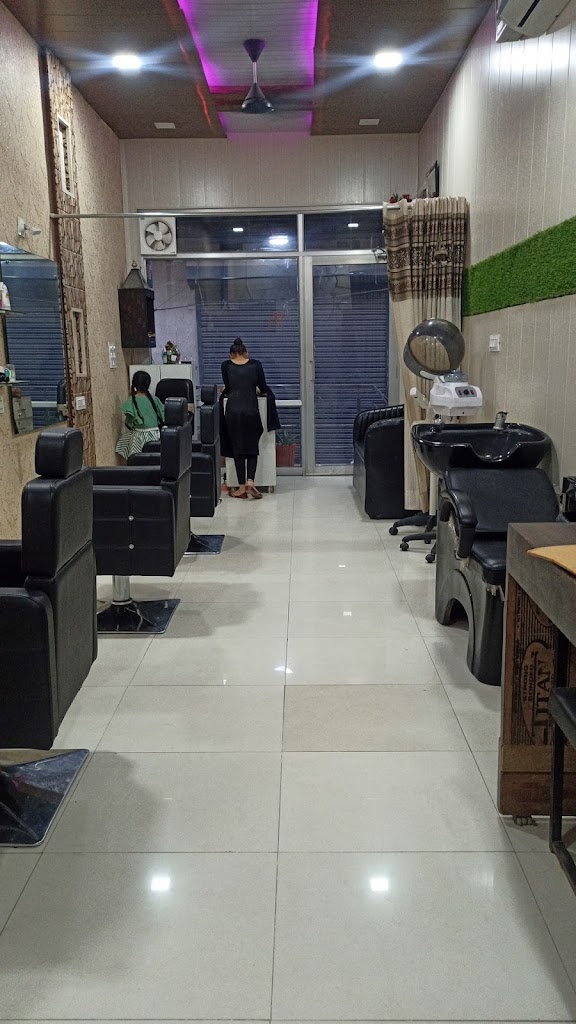 Lookz 2 Bridal Studio