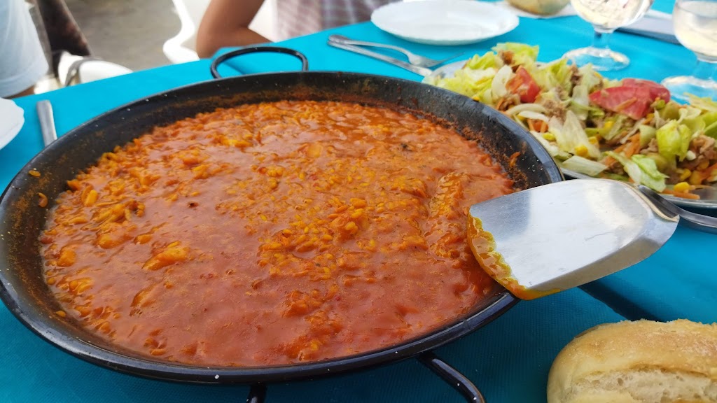 Chiringuito "PaPaYa Beach Club" — Comida y bebida