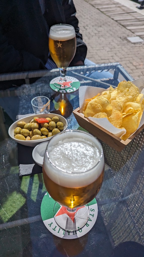 Tropical Club Port Sitges — Comida y bebida