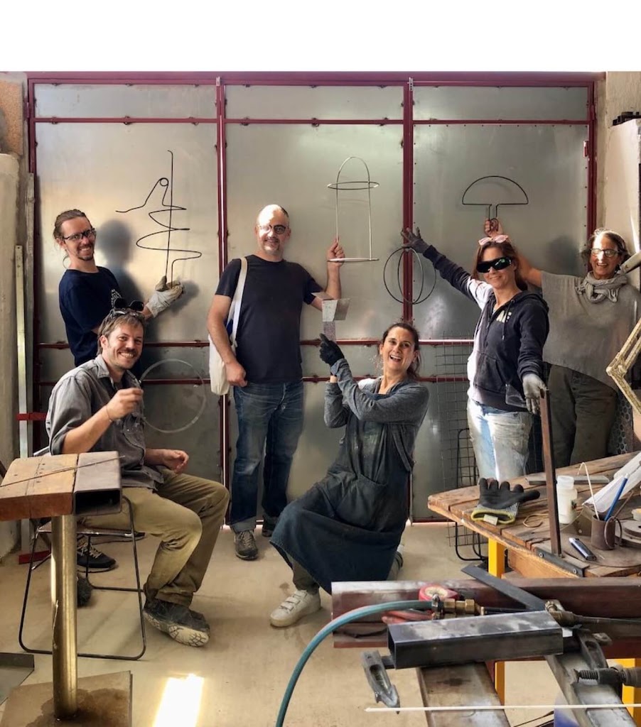 La escuela artesana — Del propietario