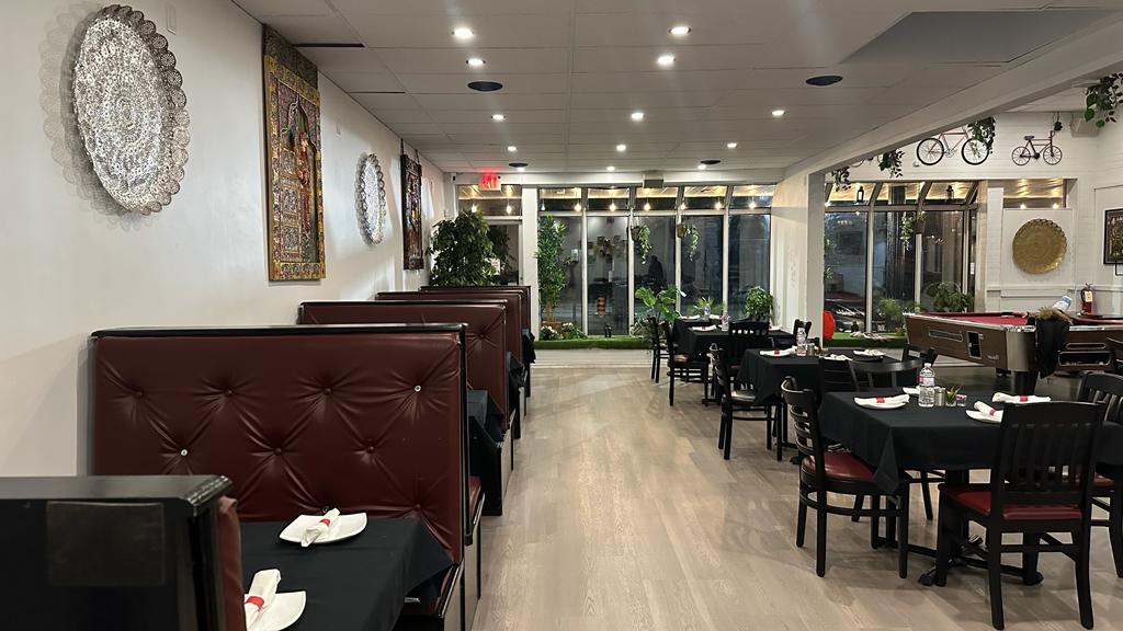 Taash - Indian restaurant and Bar in St. Catharines