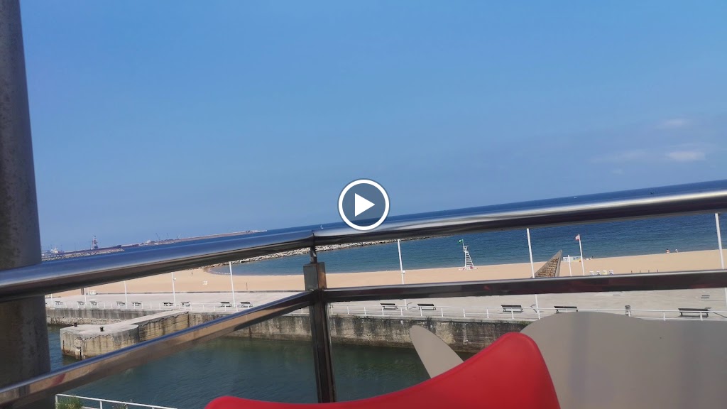Gijon Kraken Beach Bar — Videos