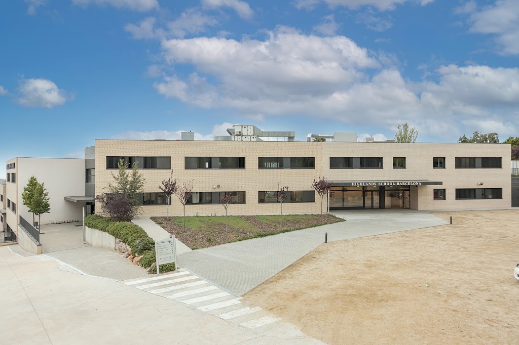 Colegio Privado Highlands School Barcelona — Del propietario