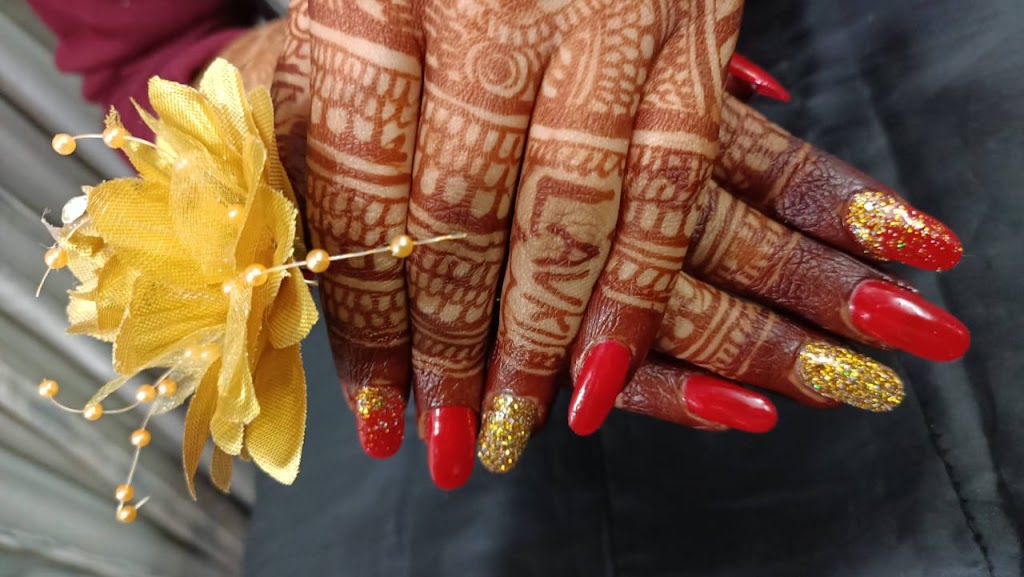 Nature Salon Academy Professional Best Ledies Beauty Hair And Nail Parlour In Globle City Virar West