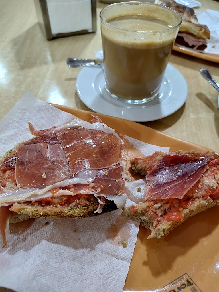 Cafeteria Foid — Cafe