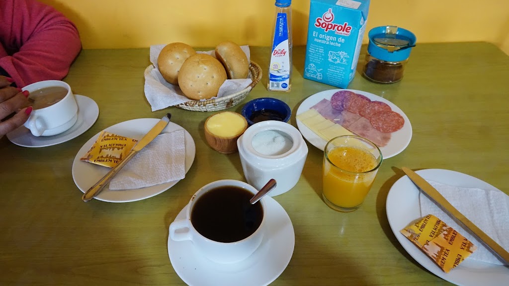 Comida y bebida