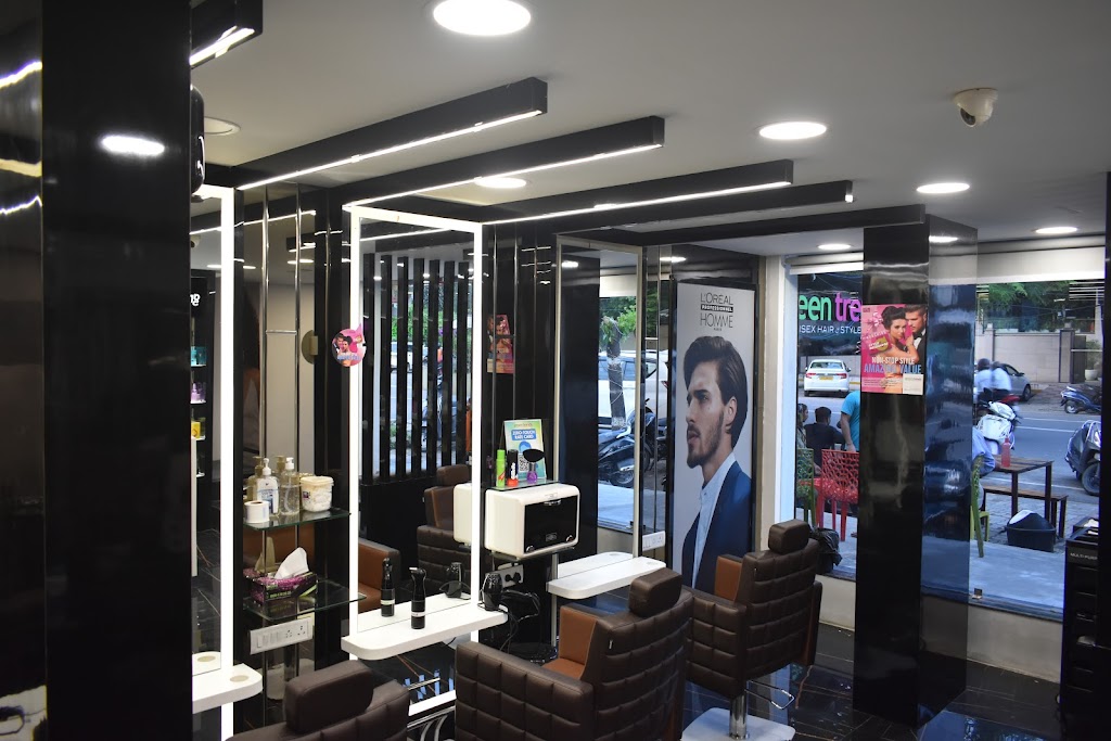 Green Trends Unisex Hair Style Salon And Makeup Studio Aliganj