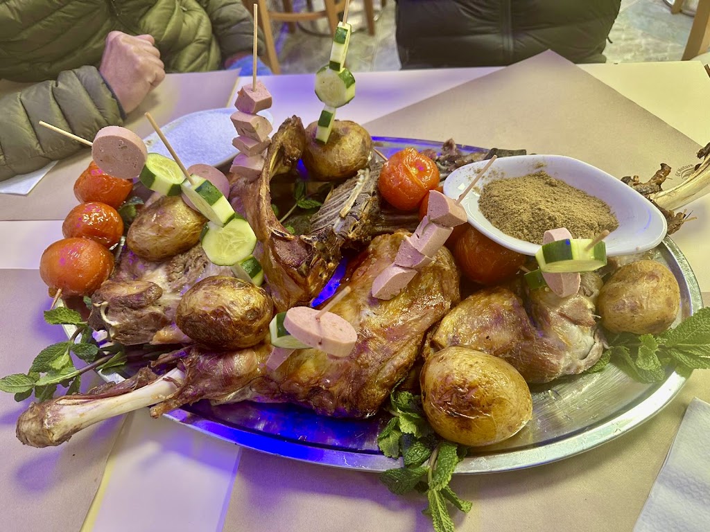 Restaurante Glace Halal — Comida y bebida