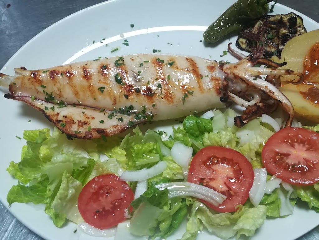 VENTA EL BURLADERO — Comida y bebida