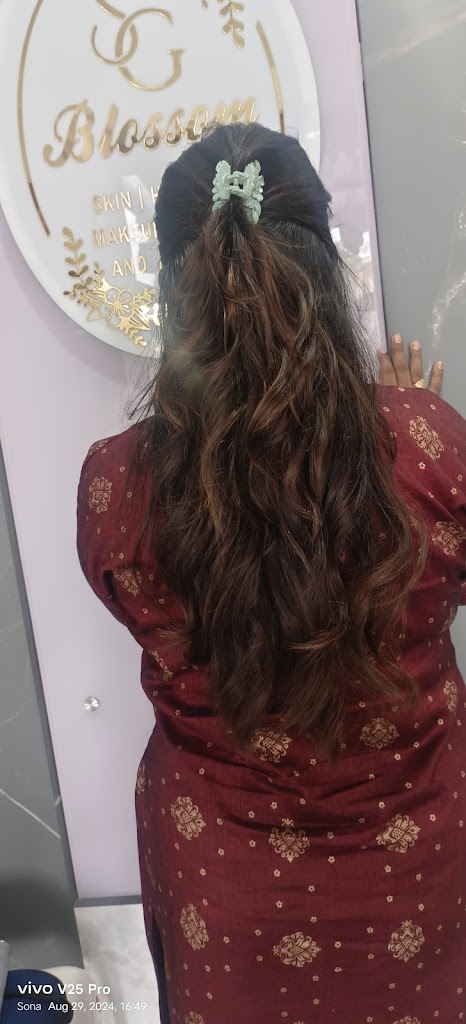 Sg Blossom Saloon And Academy