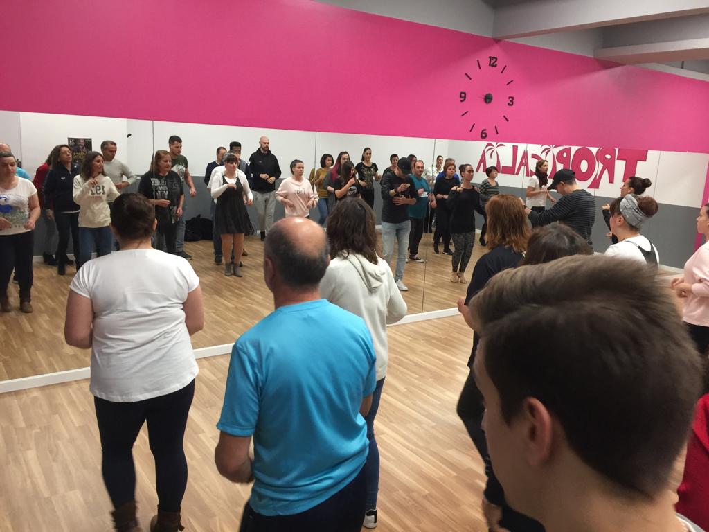 Tropicalia escuela de baile Arteixo