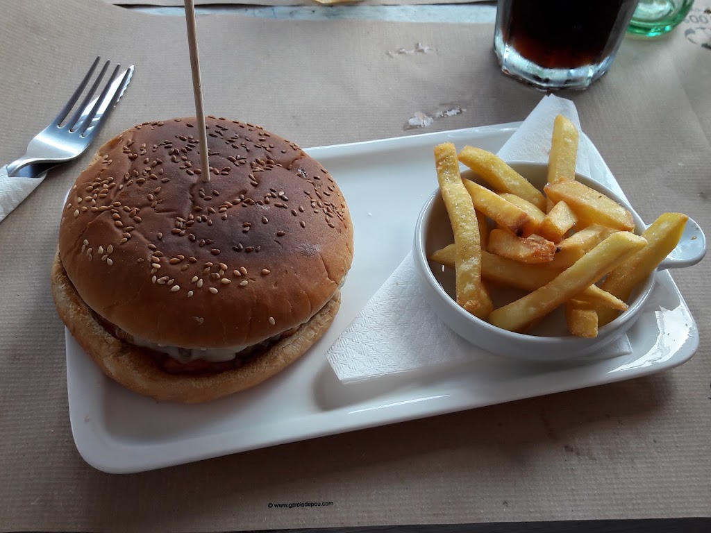 Cafe Bar ES GRESOL Ibiza — Comida y bebida