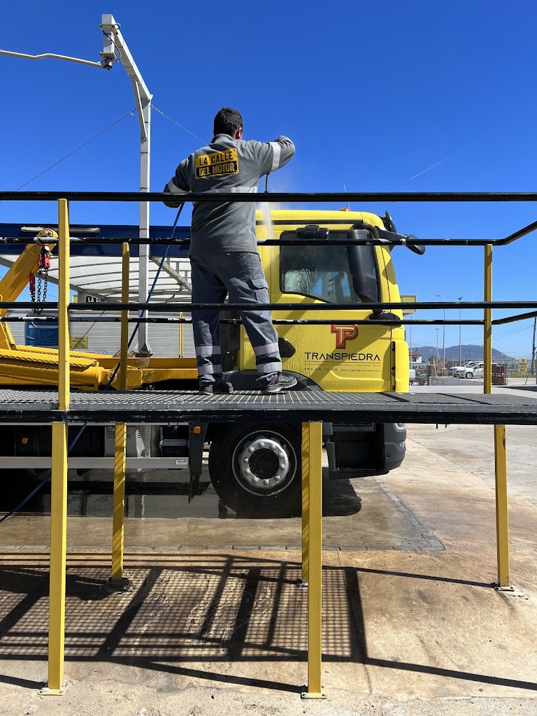 Gasolinera La Calle del Motor — Del propietario
