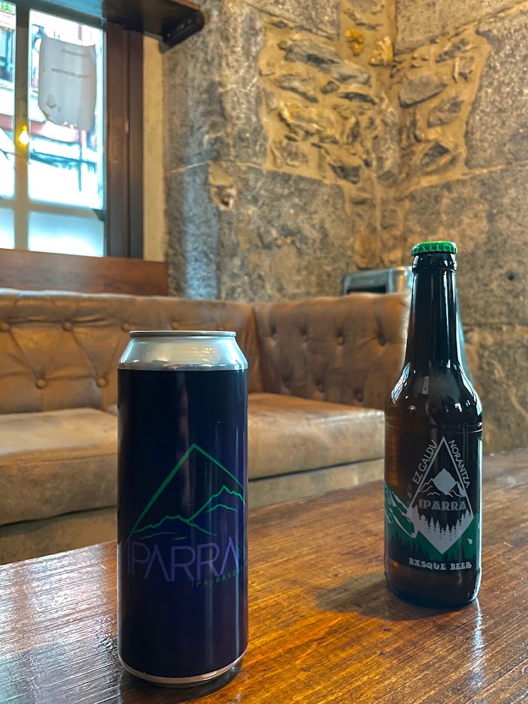 Iparra - Iruna Taproom — Comida y bebida