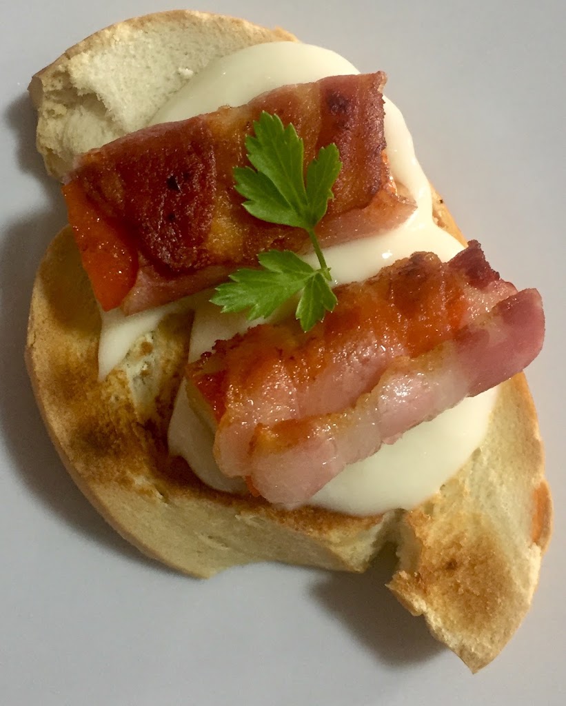 Berlin Bar — Comida y bebida