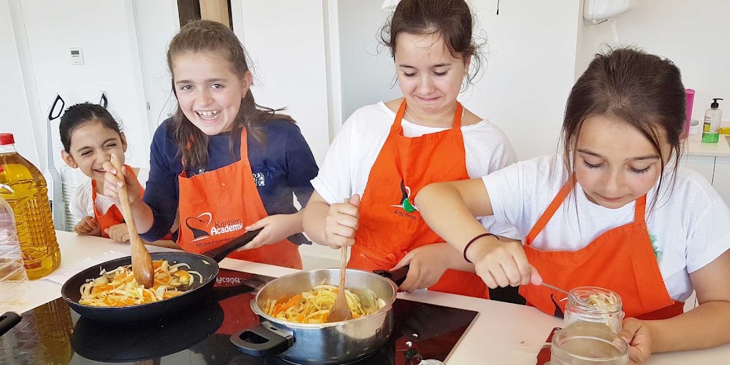 Kitchen Academy Escuela de Cocina Alcala de Henares — Del propietario