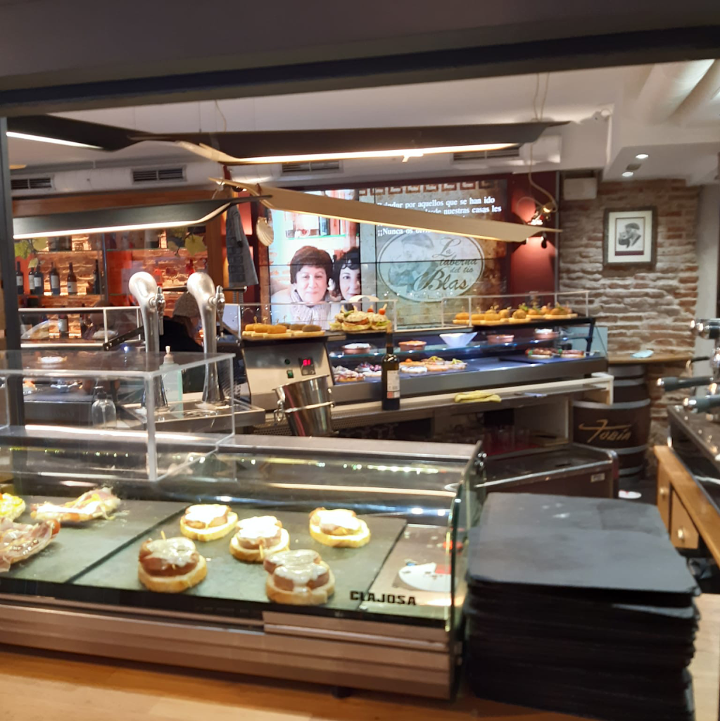 Taberna del Tio Blas La Laurel — Ambiente