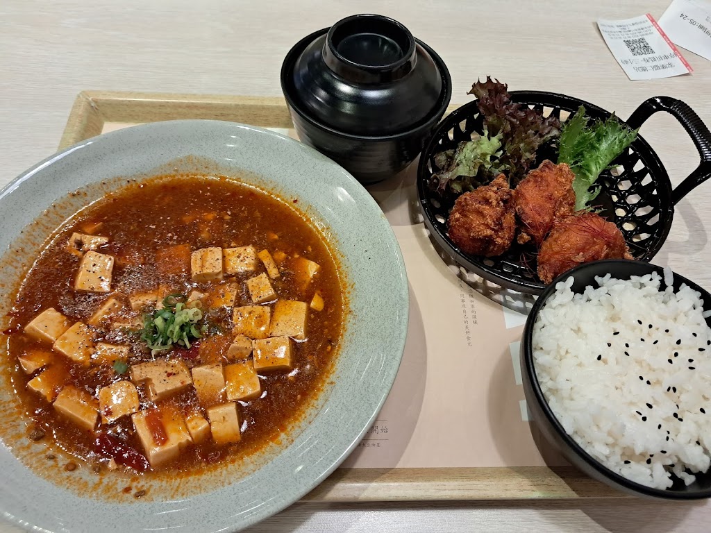 定食8-仁德家樂福店 的照片