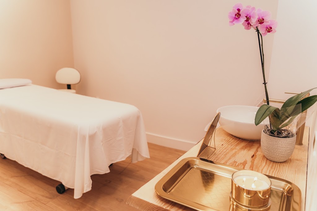 Atman beauty Centro de salud y belleza consciente en Gava — Del propietario