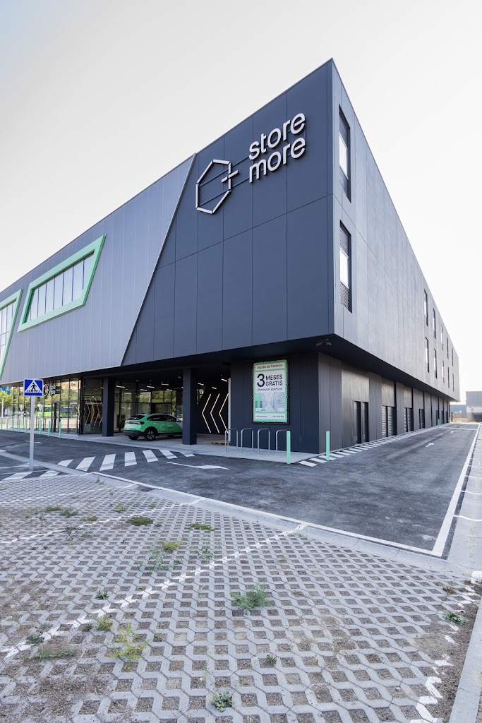 Storemore Mostoles | Alquiler de Trasteros Inteligentes