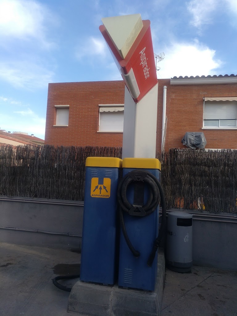 Estacion de servicio Cepsa — Surtidor de combustible