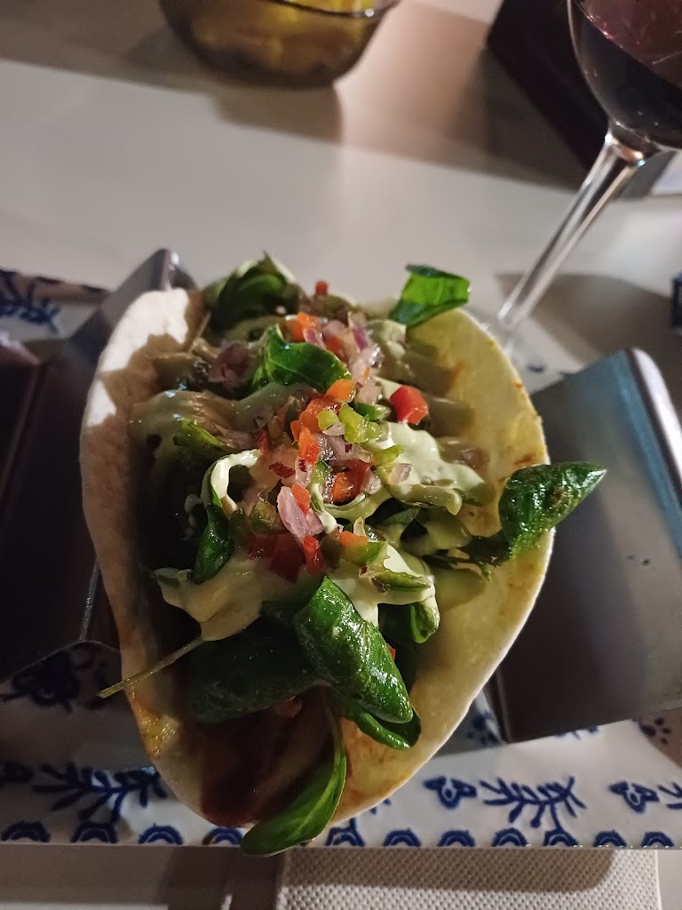 Bar Ma Juana — Comida y bebida