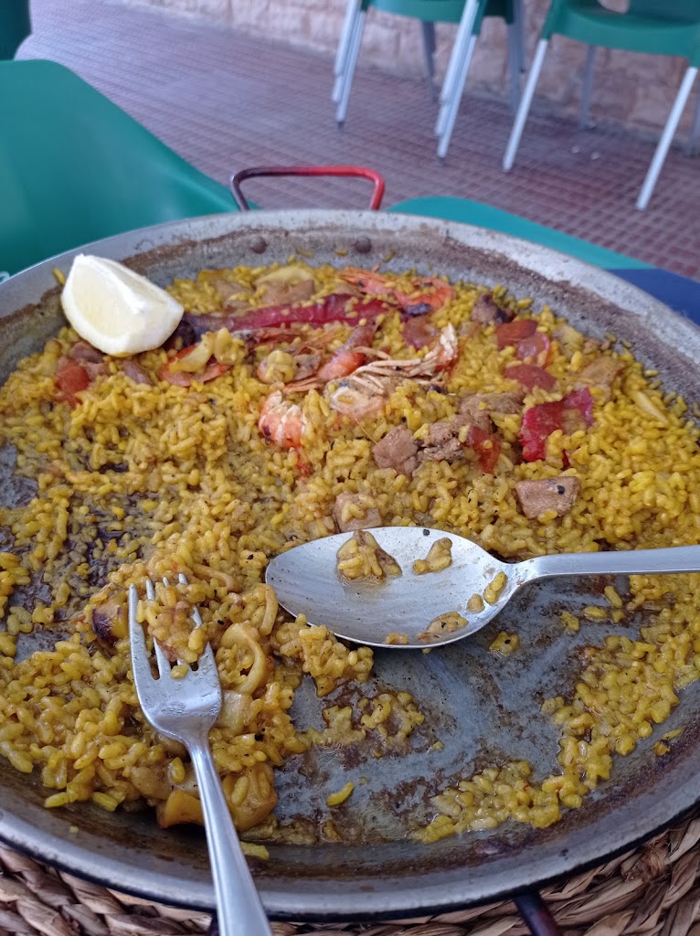 Cafeteria Cristina — Comida y bebida
