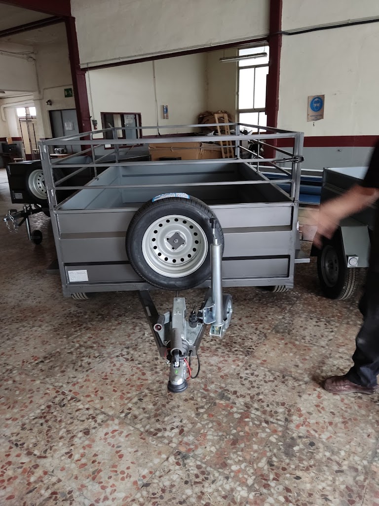 Hermanos Castillo Morcillo - Taller de Chapa y Pintura