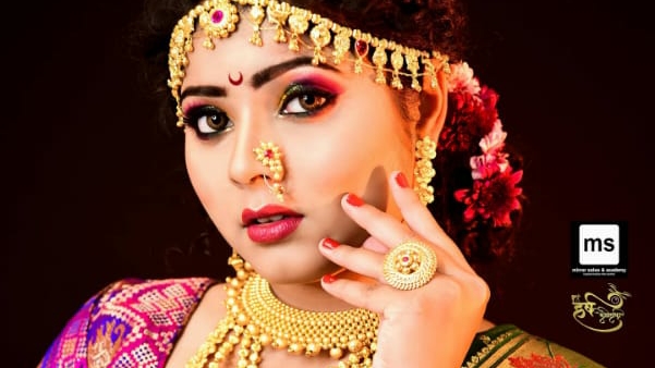 Mirror Salon Academy