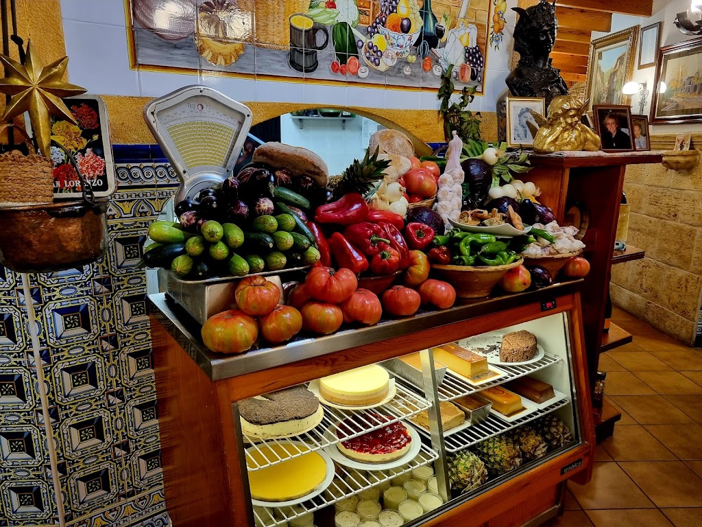 Restaurante Casa Mercedes — Comida y bebida