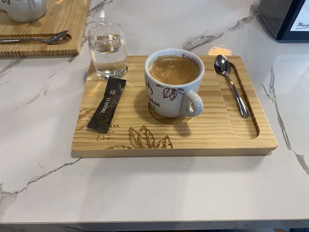 L'Art Cafeteria — Comida y bebida