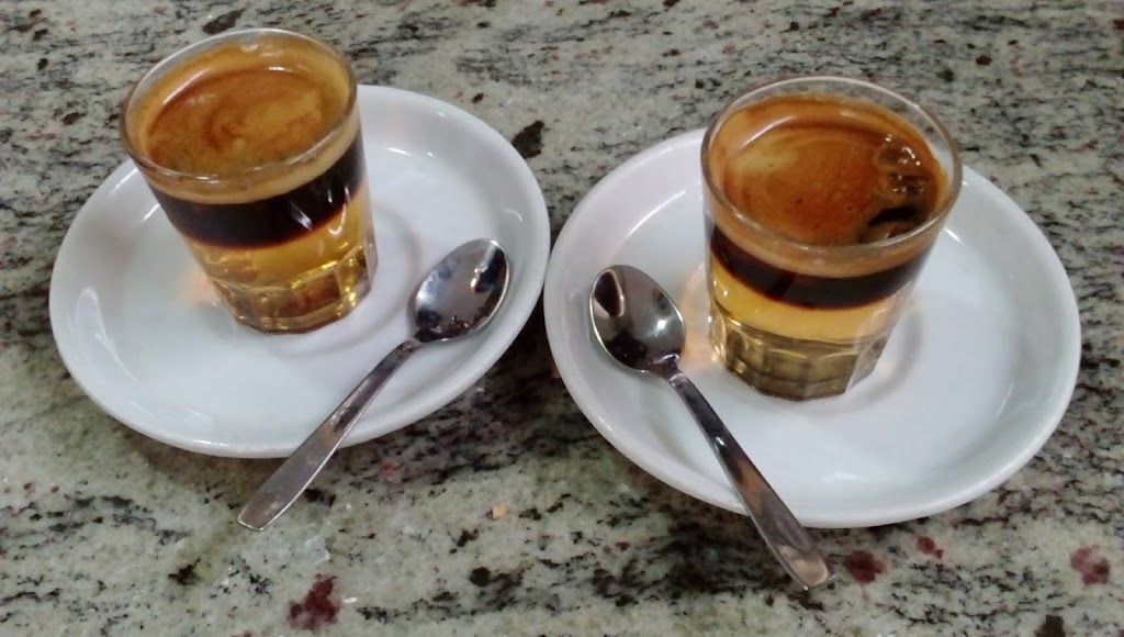 Bar Luis — Comida y bebida