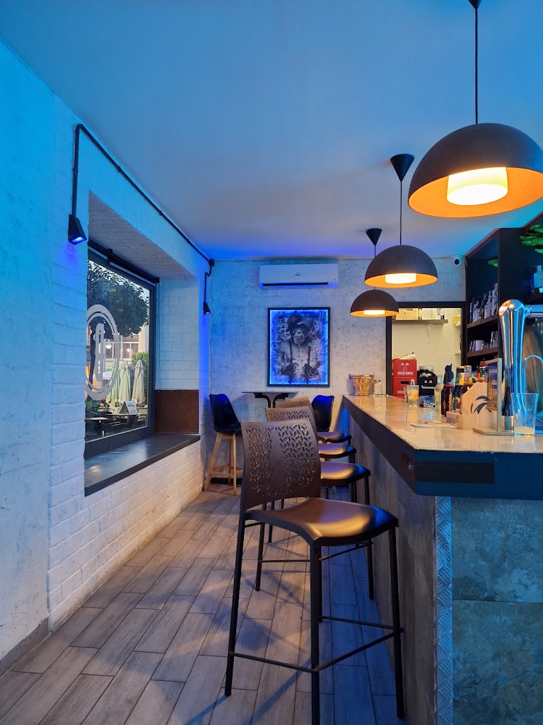 Bocanegra | Cafe & Copas — Ambiente