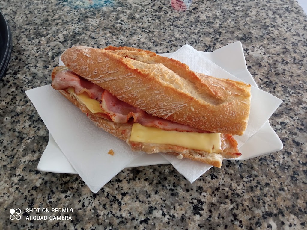 DI que si cafe — Comida y bebida