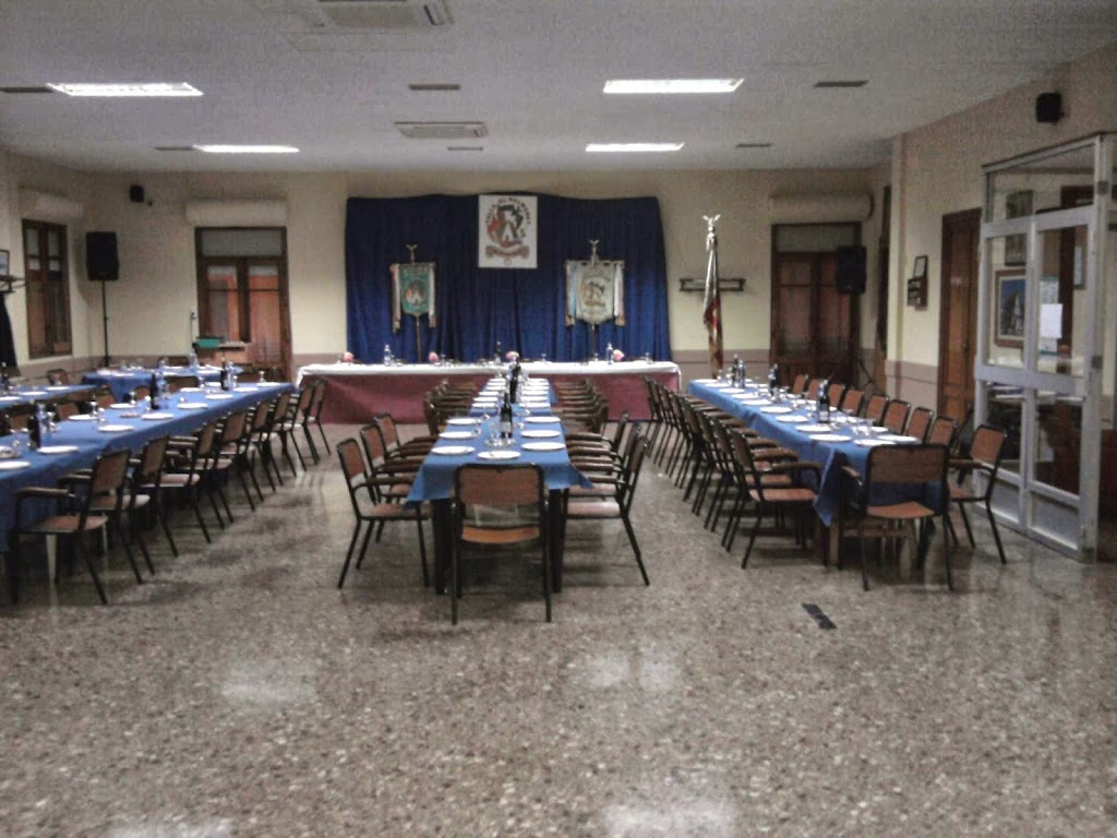 CAFETERIA COOP. AGRICOLA (salon social)